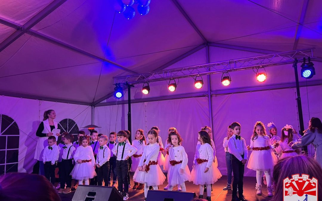 FOTO: Počeo je Advent u Neumu