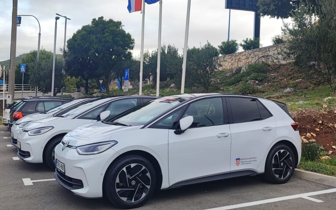 Općini Neum isporučena vozila na električni pogon