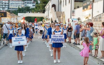 Neumske mažoretkinje proslavile 10 godina djelovanja u sklopu Festivala mažoretkinja