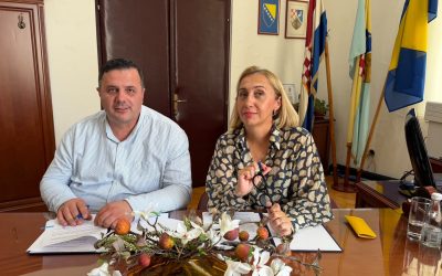 Načelnik Dragan Jurković i ministrica okoliša i turizma Nasiha Pozder potpisali ugovor za projekt za unapređenje zaštite okoliša
